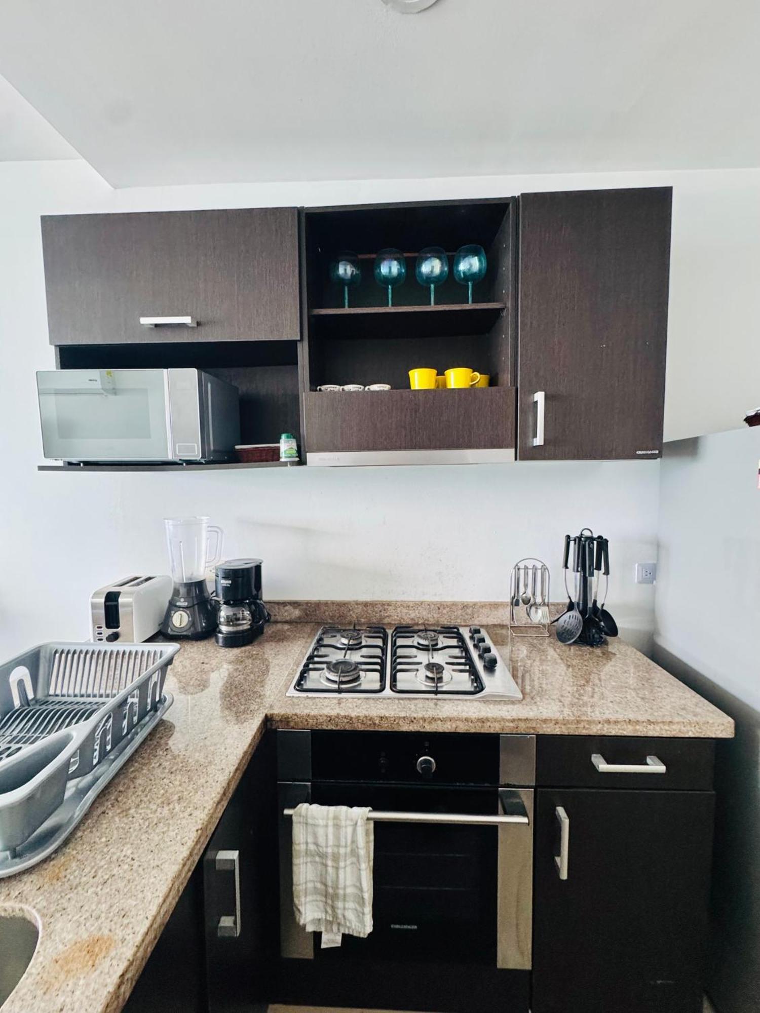 8pax Ocean View Beauty Sunset And Beachfront Apartamento *